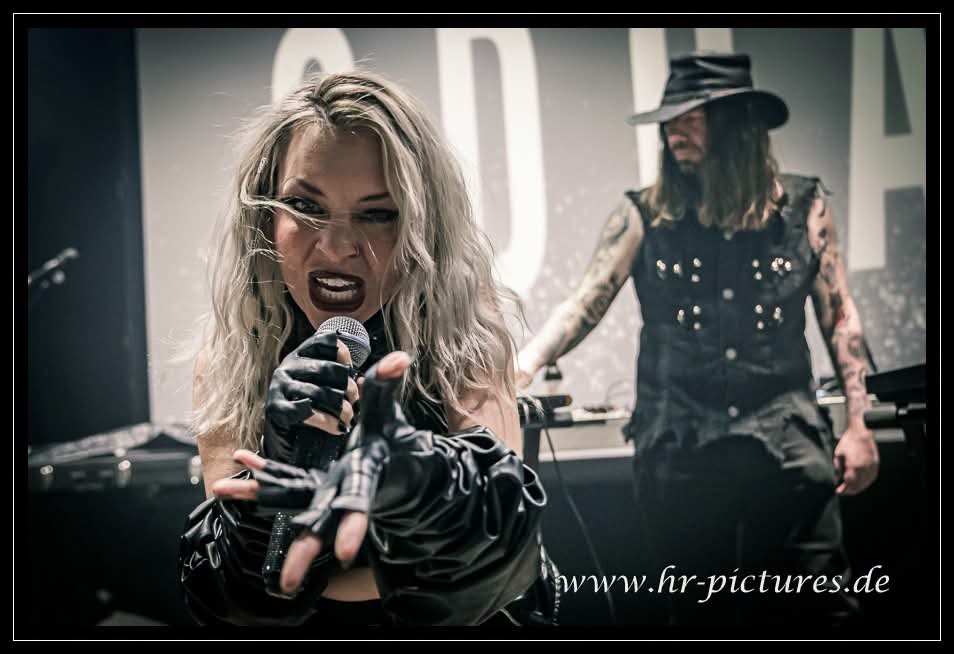2DCAT live at Echoes of Rebellion, Cologne — photo by HR-Pictures.de